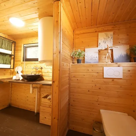 Secret Lake Prag Magic Place Relaxation& Wellness Rehenice Exterior photo